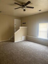 233 W McCart St in Krum, TX - Building Photo