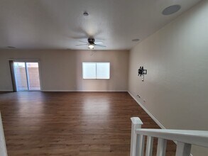 6221 Joaquin Hills Ct in Las Vegas, NV - Building Photo - Building Photo
