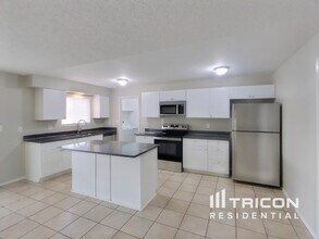 4225 W State Ave in Phoenix, AZ - Building Photo - Building Photo