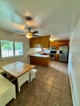 2161 Larkin Rd in Biggs, CA - Building Photo - Building Photo