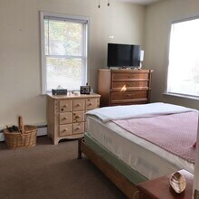 46 Jean St, Unit 46B Jean Street in Lambertville, NJ - Building Photo - Building Photo