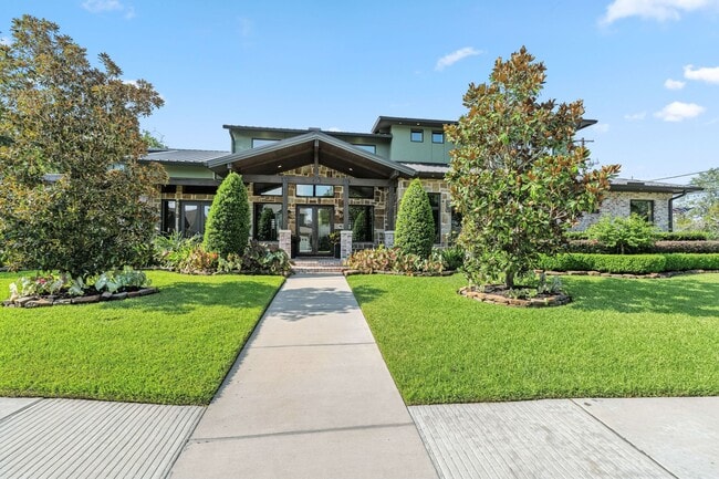 3610 Oak Forest Dr in Houston, TX - Building Photo - Building Photo