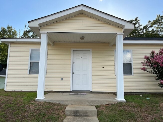 510 Gibbs St in Troy, AL - Building Photo - Building Photo