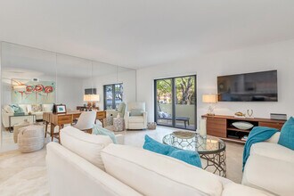 1501 S Flagler Dr in West Palm Beach, FL - Building Photo - Building Photo