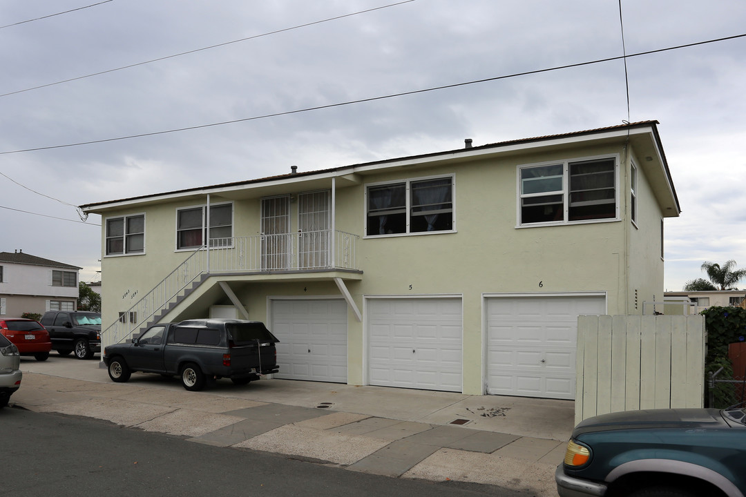 3041-3043 Monroe Ave in San Diego, CA - Building Photo