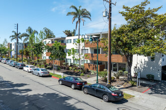 Rica Vista in Alameda, CA - Building Photo - Building Photo