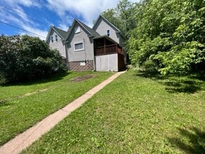 822 E 10th St in Duluth, MN - Building Photo - Building Photo