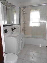 54 Hobson St, Unit #1 in Boston, MA - Foto de edificio - Building Photo