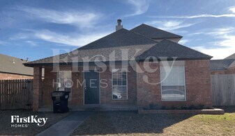 1202 SW 23rd St in Moore, OK - Building Photo