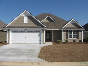 4236 Shadow Garden Dr in Hahira, GA - Building Photo - Building Photo