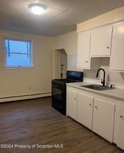 26 E Carey St in Wilkes-Barre, PA - Building Photo - Building Photo