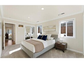 1276 Windsor Way in Redwood City, CA - Building Photo - Building Photo