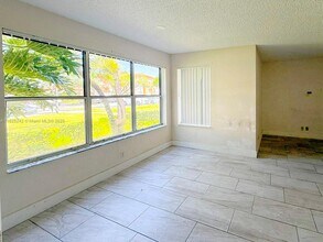 3440 Pinewalk Dr N in Margate, FL - Building Photo - Building Photo