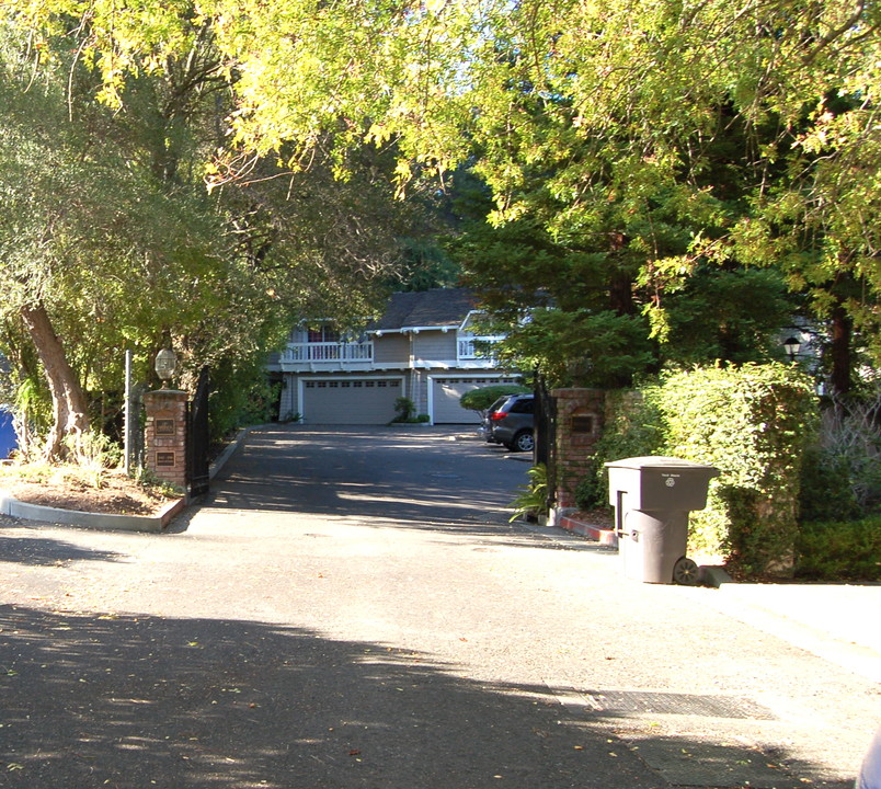 343 Bean Ave in Los Gatos, CA - Building Photo