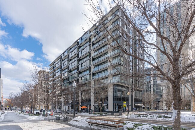The Residences at CityCenter in Washington, DC - Foto de edificio - Building Photo