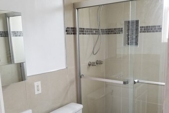 2178 W 26th Pl, Unit 2178 in Los Angeles, CA - Building Photo - Building Photo