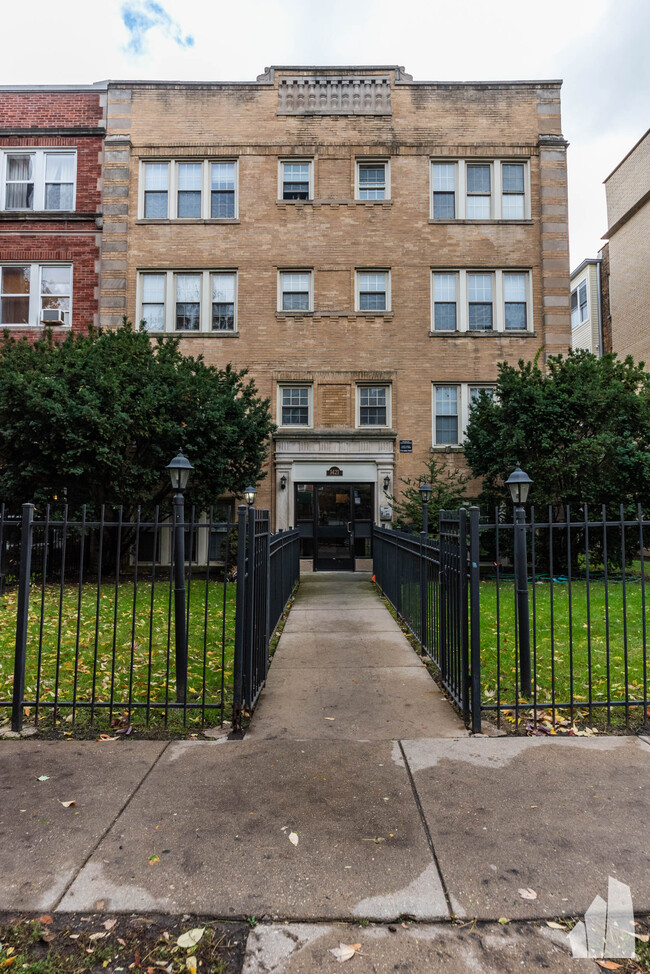 1421 W Farwell Ave in Chicago, IL - Building Photo - Building Photo