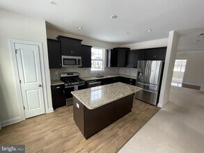 365 W Boulder Dr in Chalfont, PA - Building Photo - Building Photo