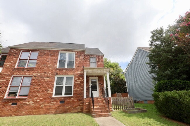 property at 1512 Lakeview Ave