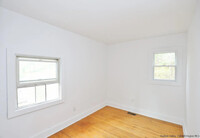 16 N Wilbur Ave, Unit 1 in Kingston, NY - Building Photo - Building Photo