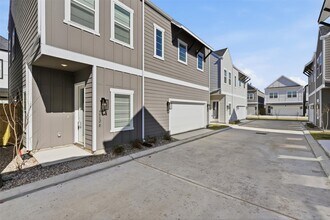 9912 A Clark Rd in Houston, TX - Building Photo - Building Photo