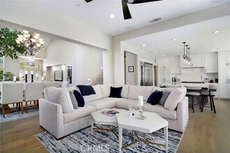 3941 Rock Hampton Dr in Los Angeles, CA - Building Photo - Building Photo