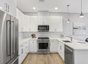 610 Rutherford Ave in Boston, MA - Building Photo