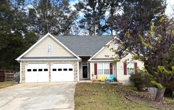 221 MacKenzie Ct in Canton, GA - Building Photo
