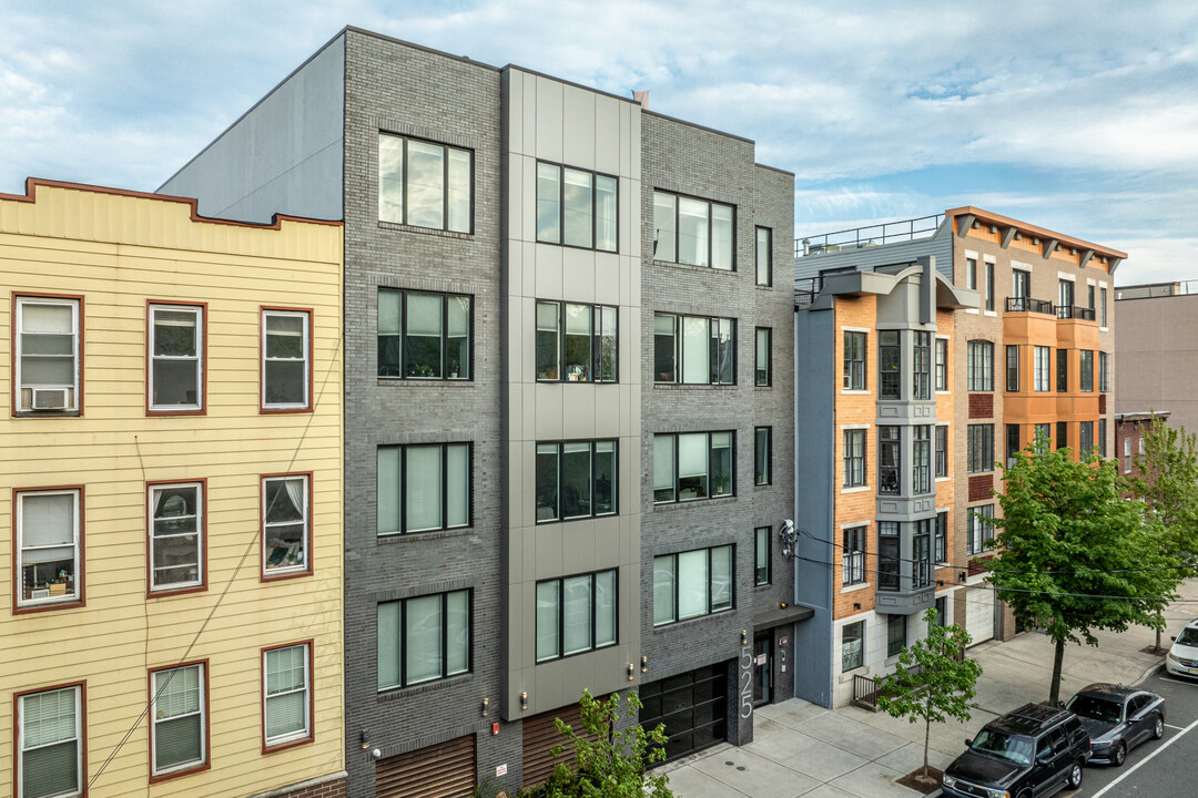 The Jackson in Hoboken, NJ - Building Photo