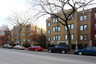 1307 W Addison St Apartments