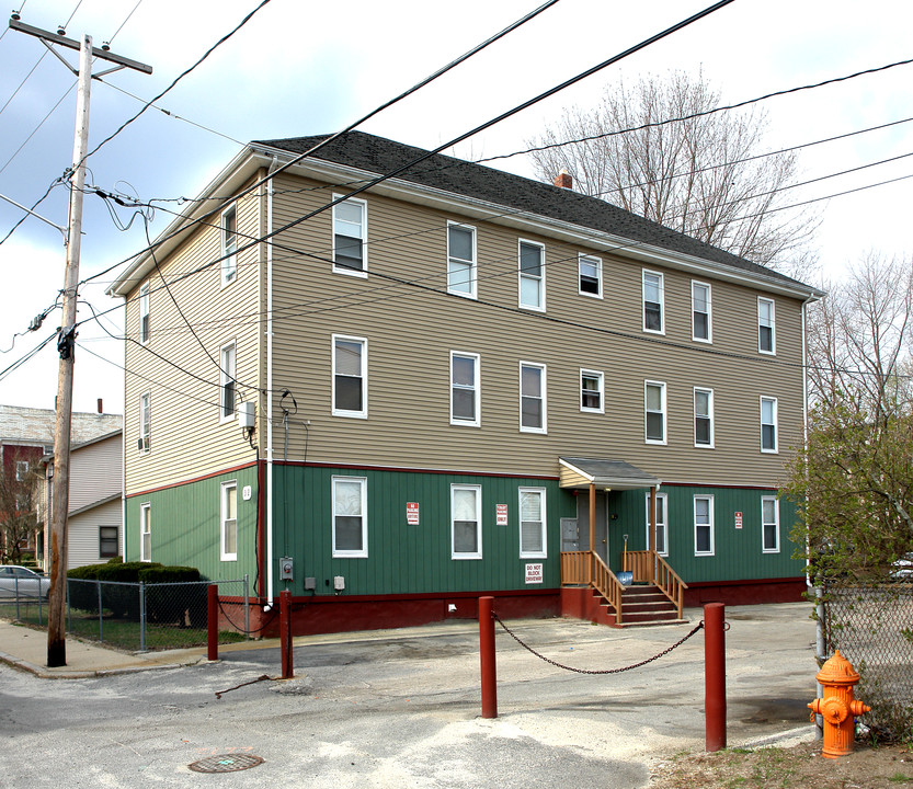 46 Northeast St in Woonsocket, RI - Building Photo