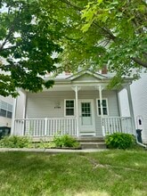 2786 Irving Ave in Iowa City, IA - Building Photo - Building Photo