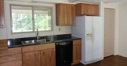 9830 Yawkey St in Hazelhurst, WI - Building Photo - Building Photo