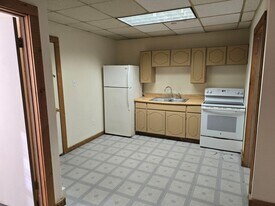 518 Moen Ave in Rockdale, IL - Building Photo