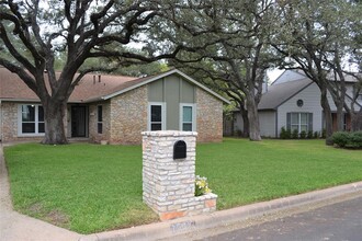 1602 Wood Rock Dr in Round Rock, TX - Building Photo - Building Photo