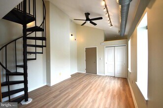 1006 N 5th St in Philadelphia, PA - Building Photo - Building Photo