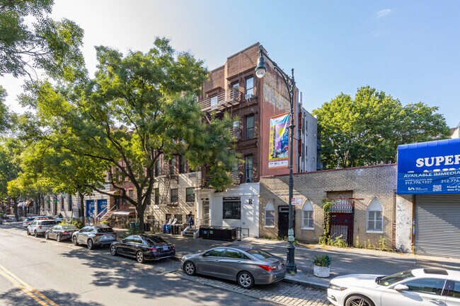 260 W 135th St in New York, NY - Building Photo - Primary Photo