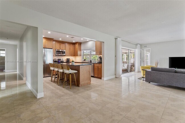 608 1st Key Dr in Fort Lauderdale, FL - Building Photo - Building Photo