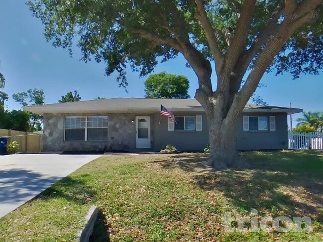 property at 407 43rd St Blvd W