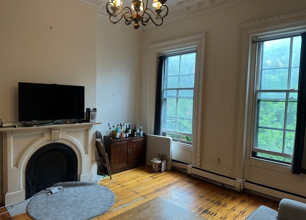 519 Massachusetts Ave in Boston, MA - Building Photo