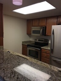 11800 Sunset Hills Rd photo'