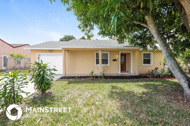property at 3406 Ave Villandry