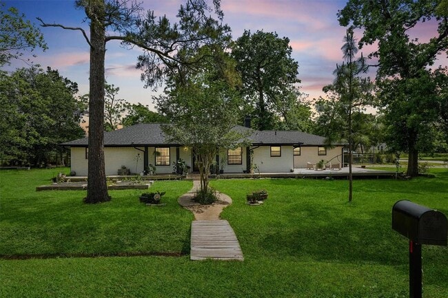 property at 1108 Myrtlewood Dr