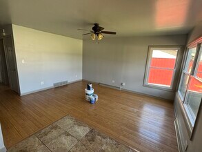 740 Elm St in Hampshire, IL - Building Photo - Building Photo