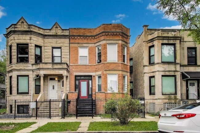 property at 3939 W Polk St