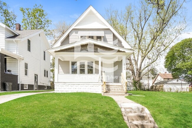 property at 1735 Joffre Ave