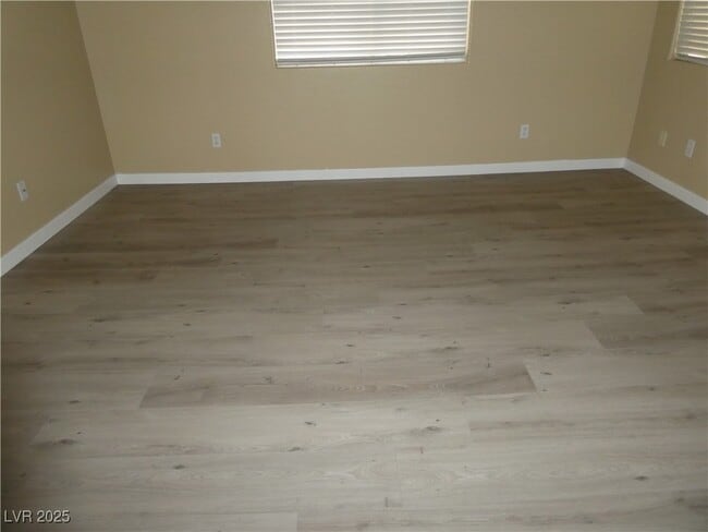 property at 941 Medina De Leon Ave