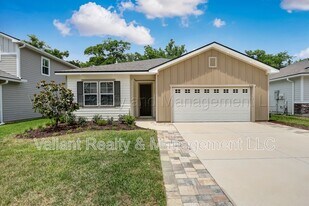 262 Little Bear Run in Saint Johns, FL - Building Photo