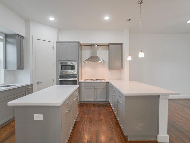 property at 2004 Rosedale St