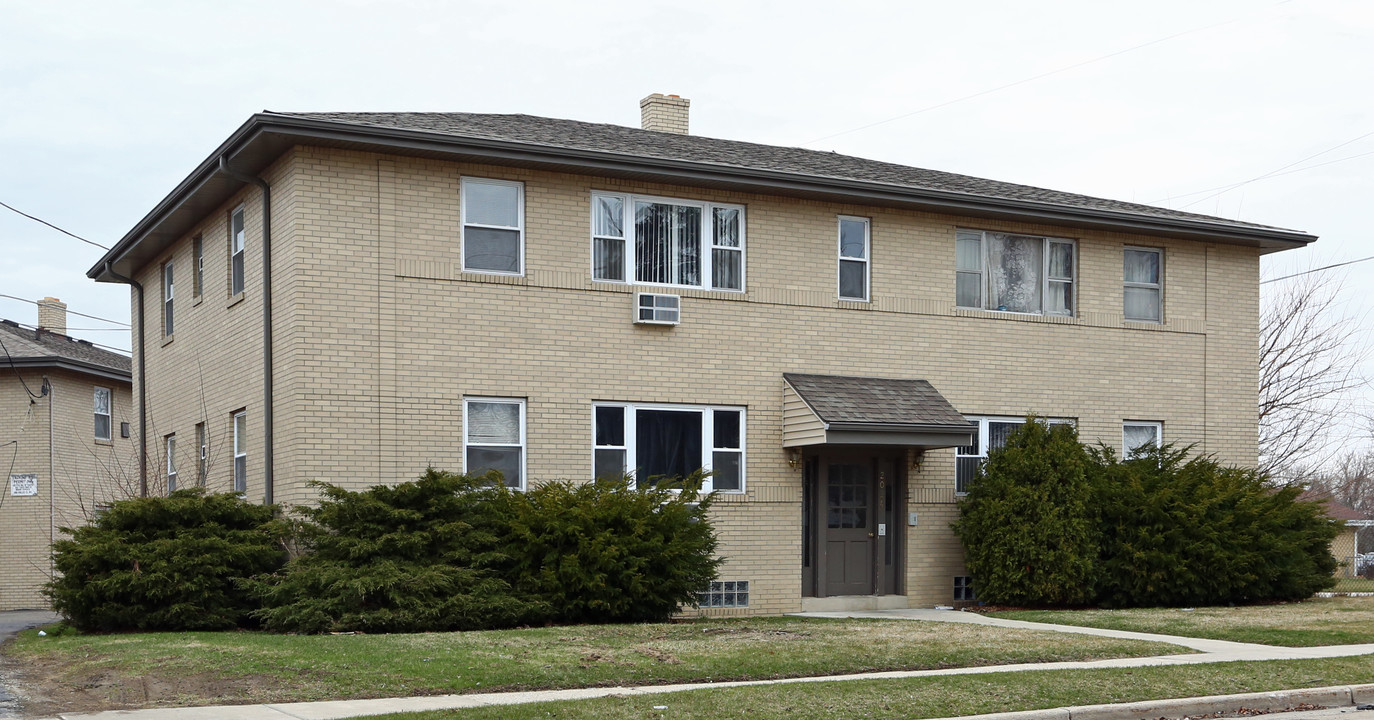 3110-3134 Northwestern Ave in Racine, WI - Building Photo